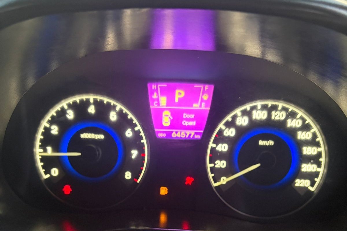 Hyundai VERNA image 11