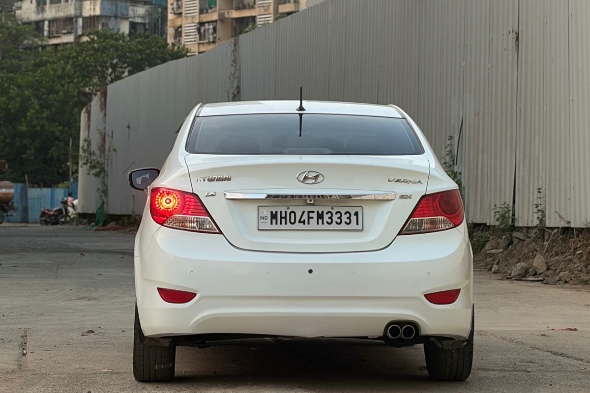 Hyundai VERNA image 5