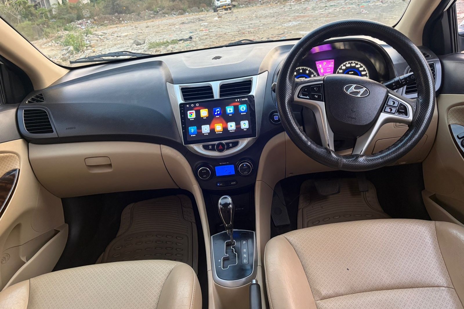 Hyundai VERNA image 10