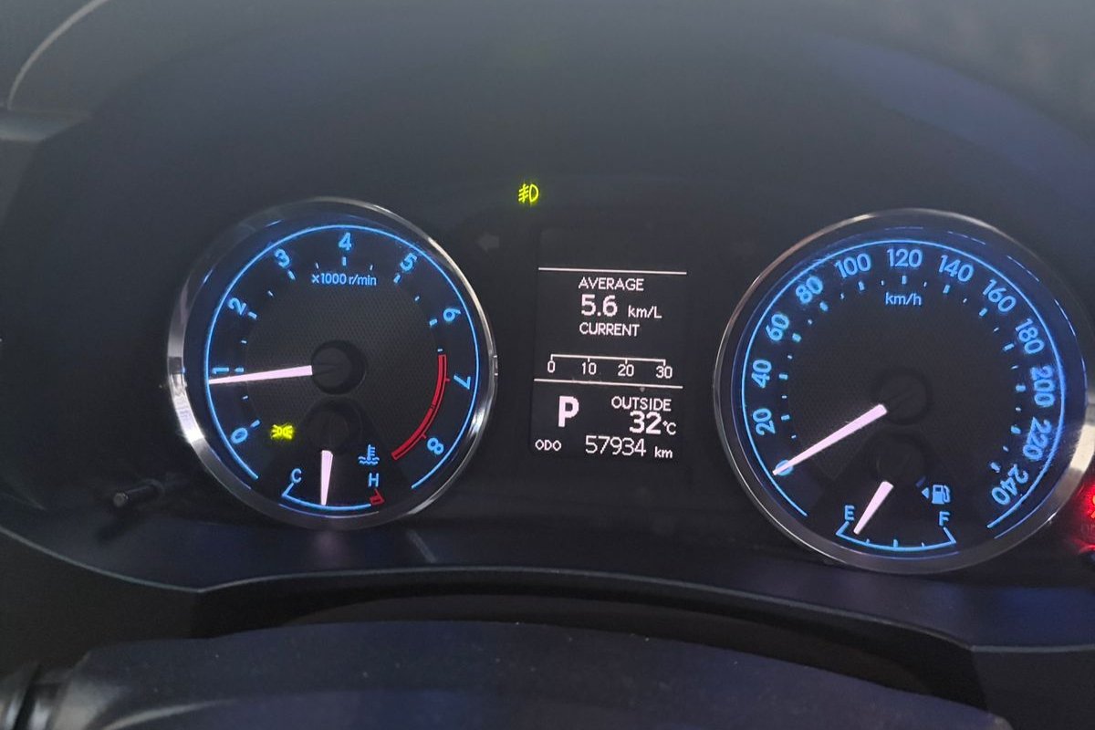 Toyota COROLLA ALTIS image 10