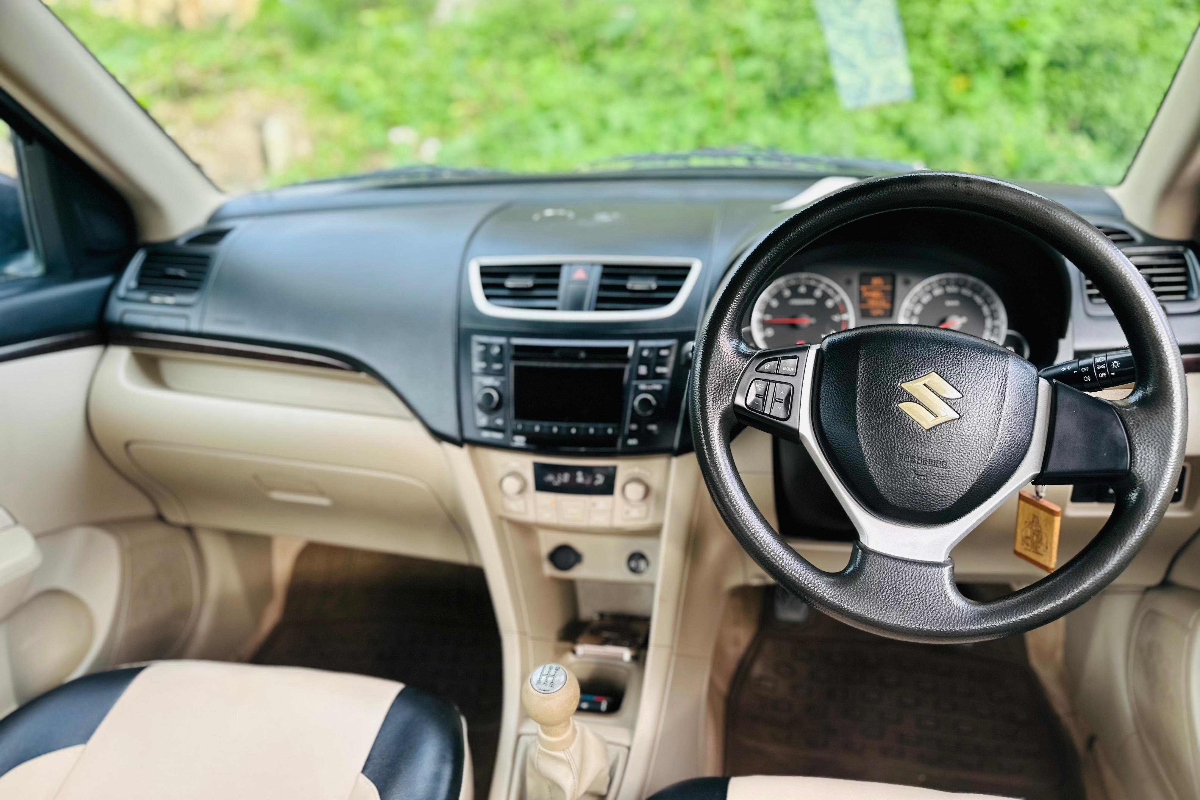 Maruti Suzuki Swift image 10