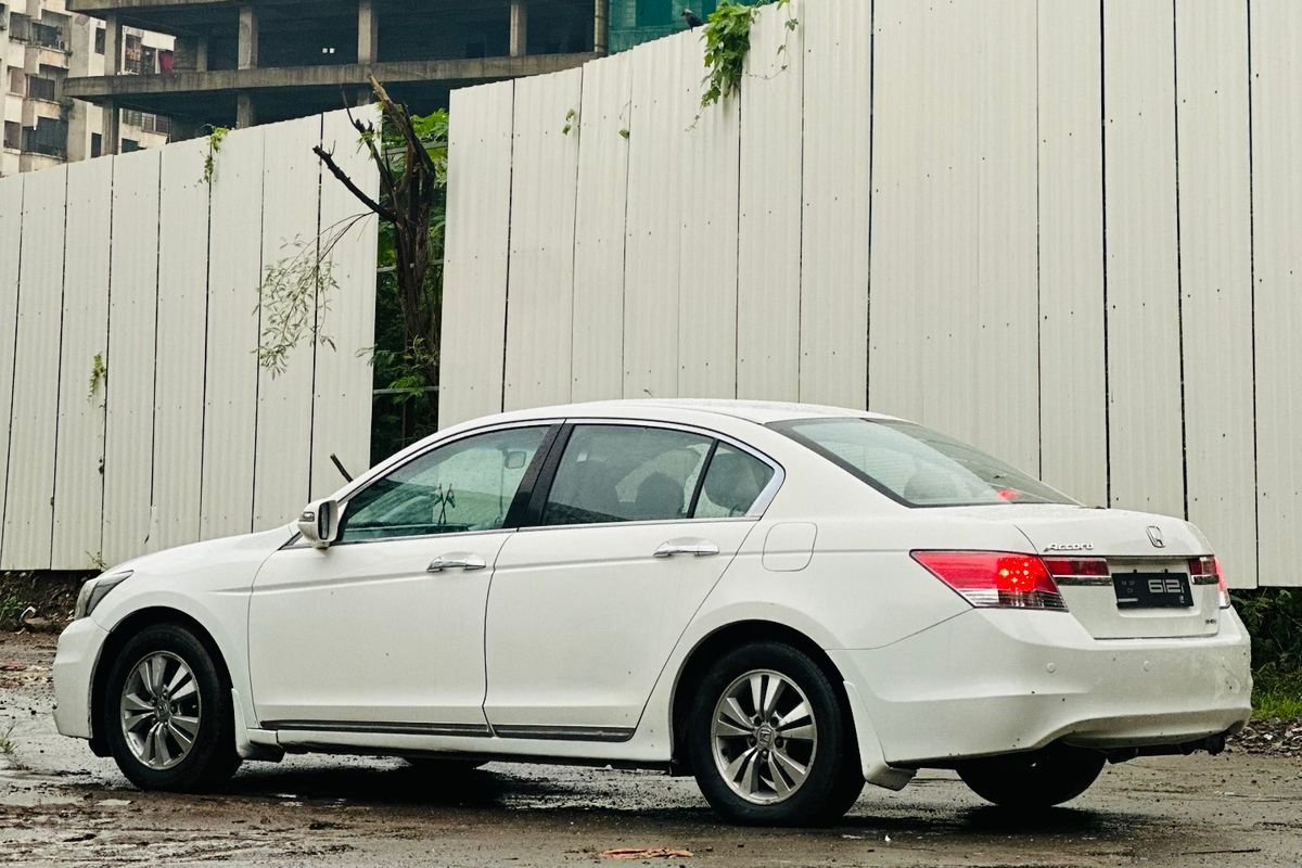 Honda ACCORD image 4