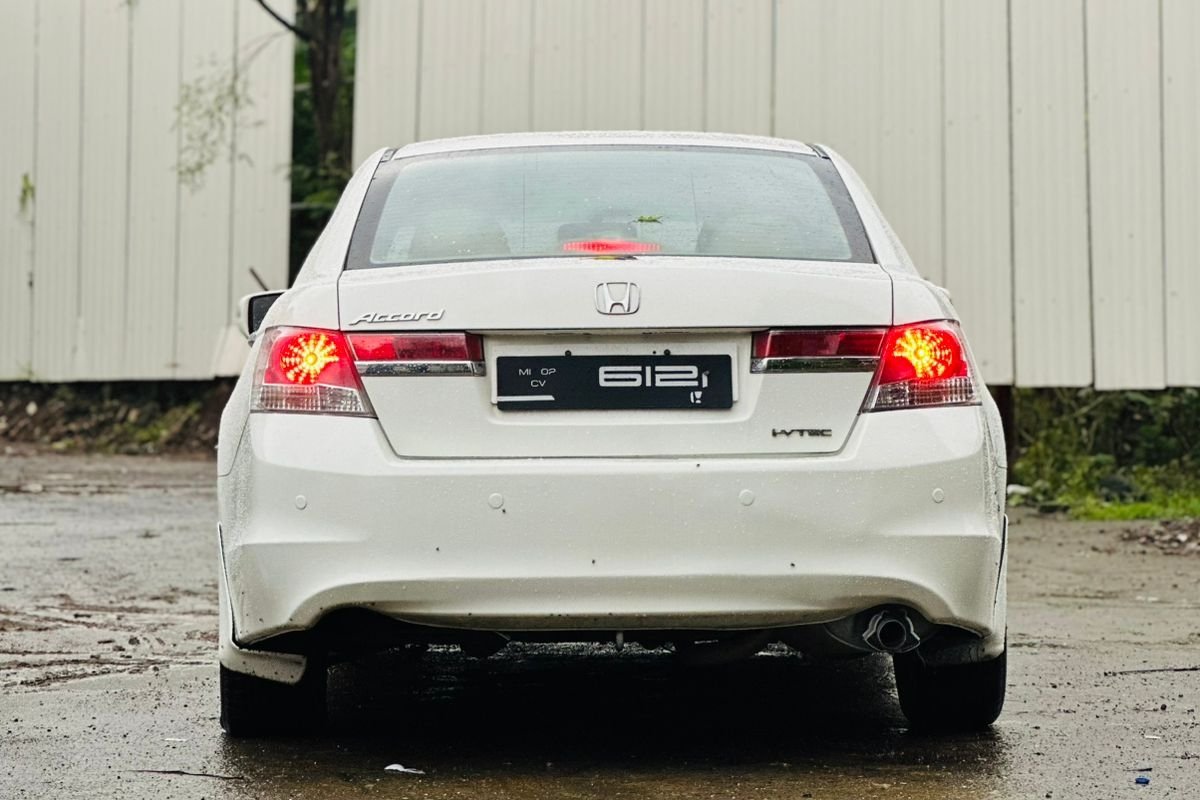 Honda ACCORD image 5