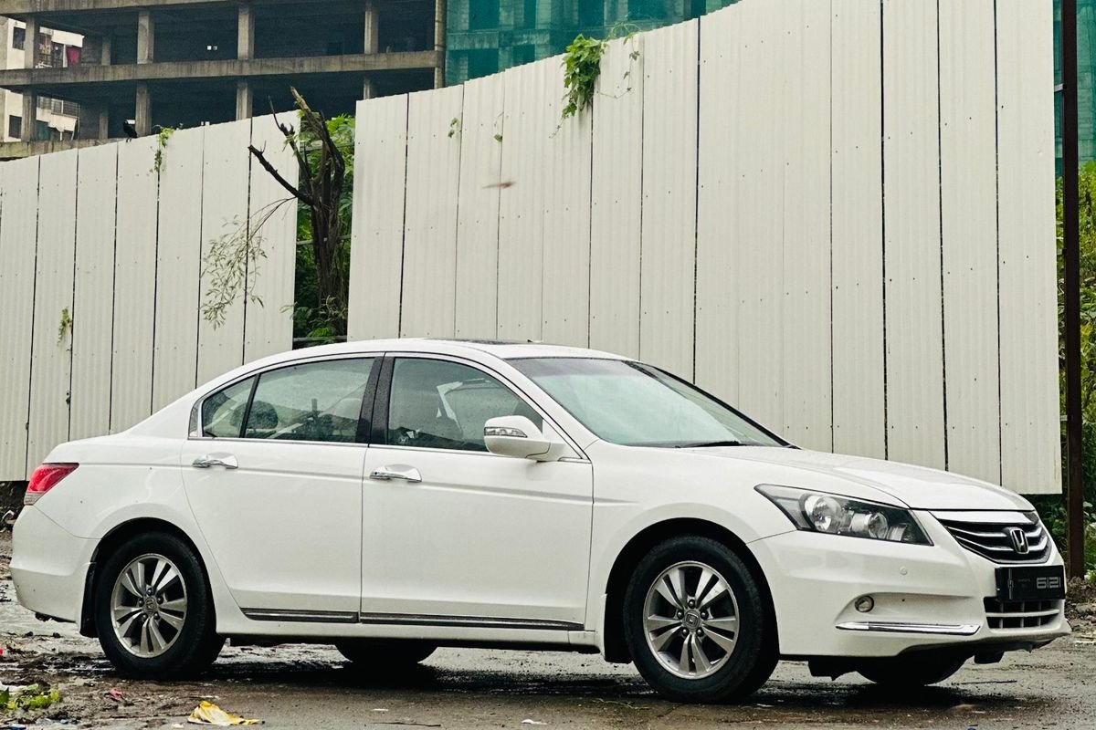 Honda ACCORD image 8