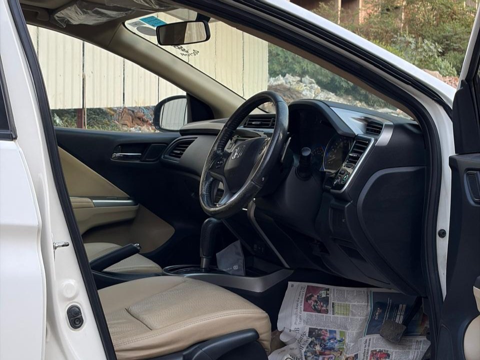 Honda HONDA CITY image 9
