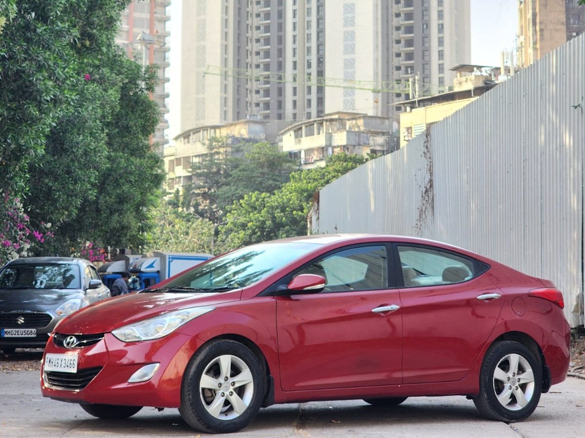 Hyundai ELENTRA AUTO image 2