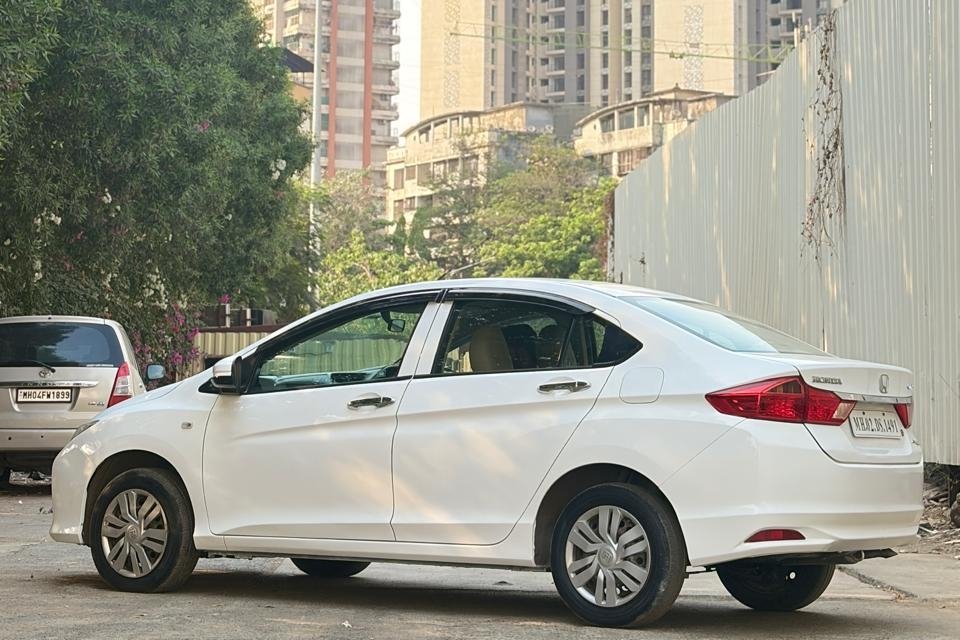 Honda CITY S MT image 6