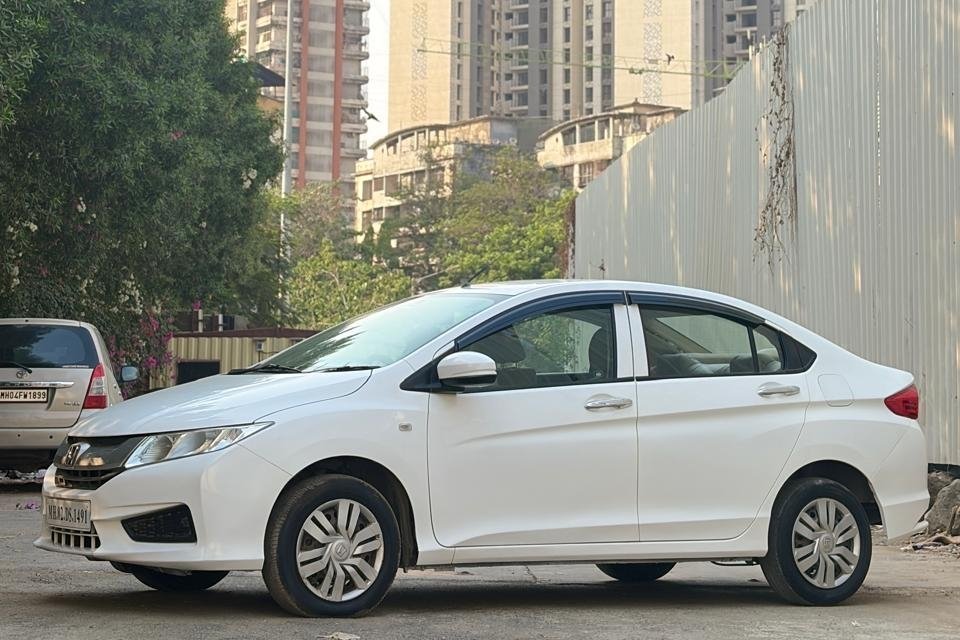 Honda CITY S MT image 8